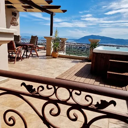 Holiday home Aquilina Apolpaina
